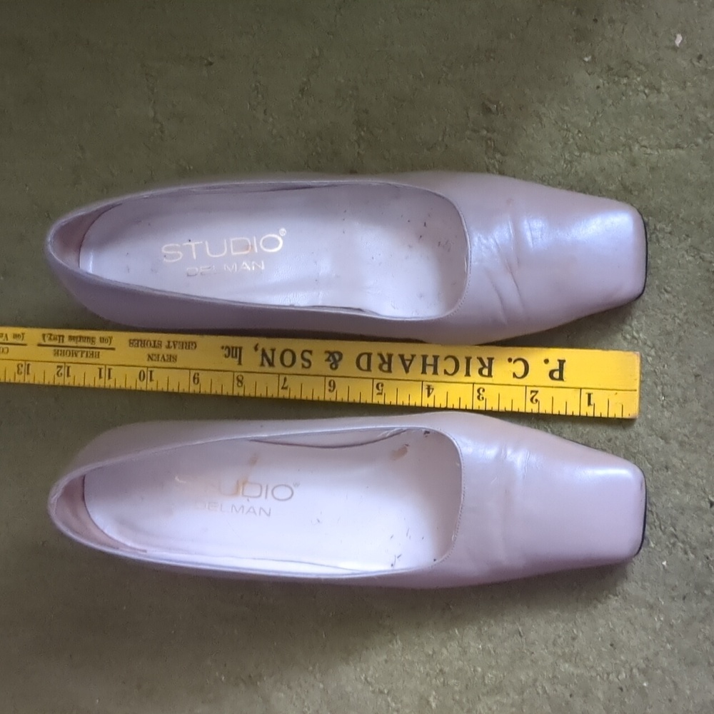 Studio Delman Kitten Heels